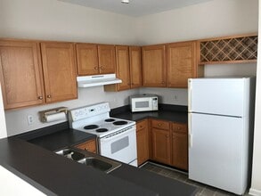 260 Riverbend Dr in Charlottesville, VA - Building Photo - Building Photo