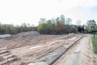 Woodleigh Chase in Fairfax, VA - Building Photo - Building Photo