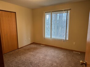 8515 Clark St in Clive, IA - Building Photo - Building Photo
