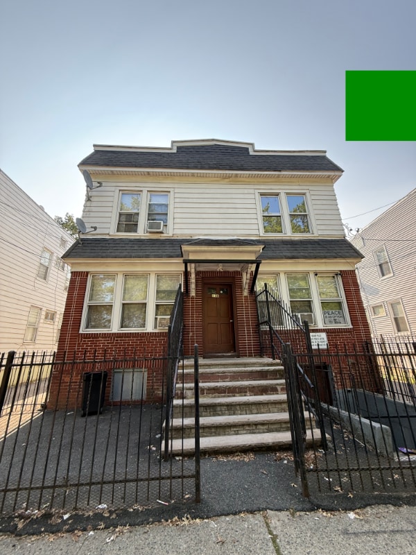 154 Dayton St in Newark, NJ - Building Photo - Building Photo