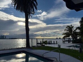 1101 S Shore Dr in Miami Beach, FL - Building Photo - Building Photo