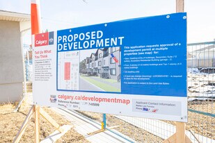 3408 37 St SW in Calgary, AB - Building Photo
