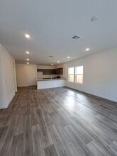 7046 W Willis Ave in Fresno, CA - Building Photo - Building Photo