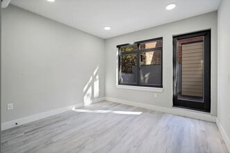 80 Romaine Ave in Jersey City, NJ - Foto de edificio - Building Photo