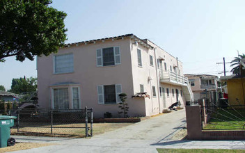 8138 Chestnut Ave in South Gate, CA - Building Photo - Building Photo