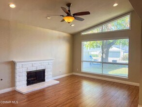 5458 Softwind Wy in Agoura Hills, CA - Building Photo - Building Photo