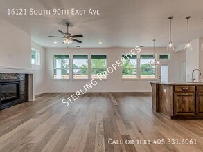 16121 S 90th East Ave in Bixby, OK - Building Photo - Building Photo