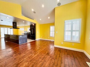 513A Monterey Rd in Pacifica, CA - Building Photo - Building Photo