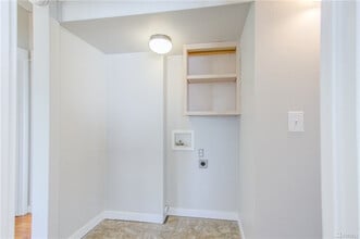 807 S Juniper Dr in Moses Lake, WA - Building Photo - Building Photo