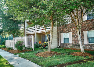 Cambridge Square of Beech Grove in Beech Grove, IN - Building Photo - Building Photo