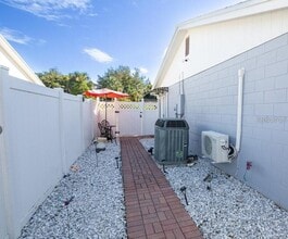 111 Cuautla Way in Kissimmee, FL - Building Photo - Building Photo