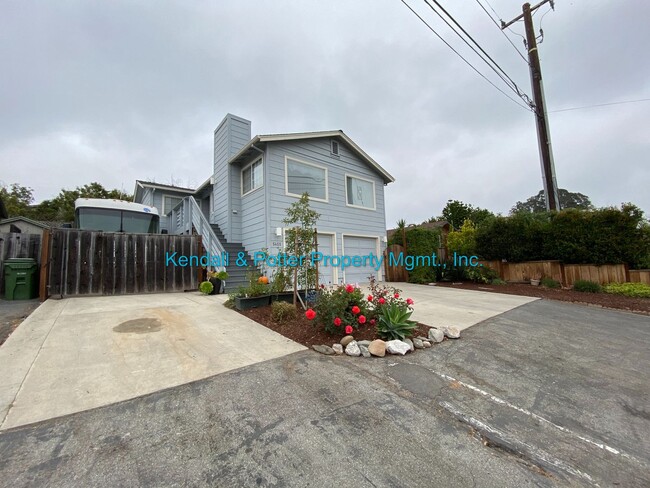 5455 Entrance Dr in Soquel, CA - Foto de edificio - Building Photo