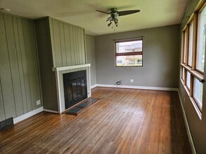 720 Madison Ave in St. Charles, IL - Building Photo - Building Photo