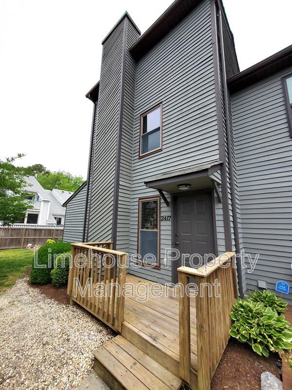 property at 2417 Marsh Creek Ct