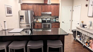 12628 NW 11th Pl in Newberry, FL - Building Photo - Building Photo