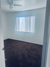 11200 Auburn Ave in Adelanto, CA - Building Photo - Building Photo