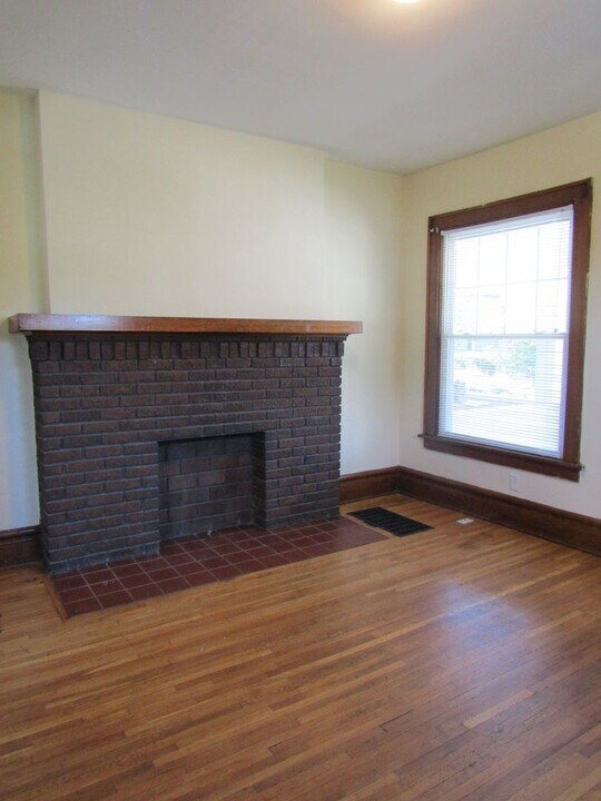2444-2446-2446 Deming Ave in Columbus, OH - Building Photo