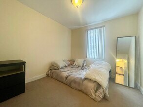 34 Bingham Ave in Dedham, MA - Foto de edificio - Building Photo