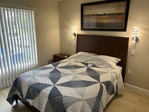 21280 Brinson Ave in Port Charlotte, FL - Building Photo - Building Photo