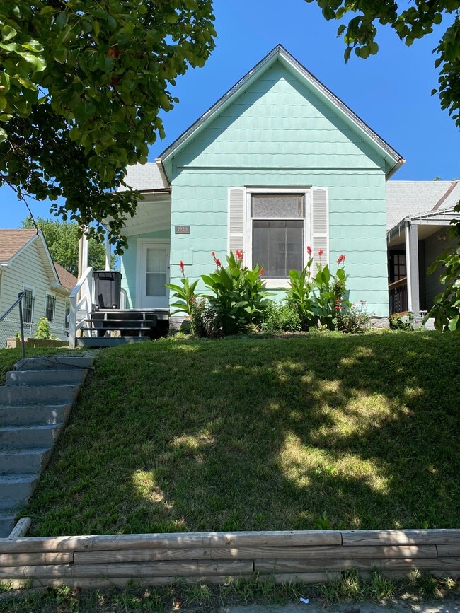 property at 1926 N 24th St