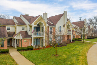 Brookwood Farms Apartments in South Lyon, MI - Foto de edificio - Building Photo