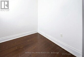 131 Upper Duke Crescent in Markham, ON - Building Photo - Building Photo