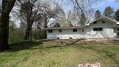 21080 24 Mile Rd in Macomb, MI - Building Photo - Building Photo