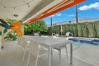 1045 E Deepak Rd in Palm Springs, CA - Building Photo - Building Photo
