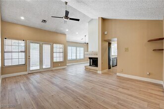 618 Cervantes Dr in Henderson, NV - Building Photo - Building Photo