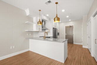 99 Foundry Pl in Portsmouth, NH - Foto de edificio - Building Photo