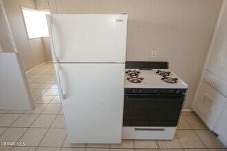 1317 St Johns Dr in El Paso, TX - Building Photo - Building Photo