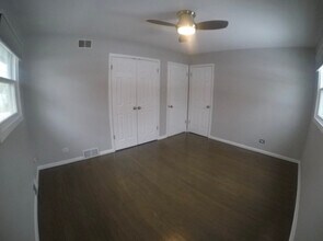 1006 Brookside Ln in Deerfield, IL - Building Photo - Building Photo