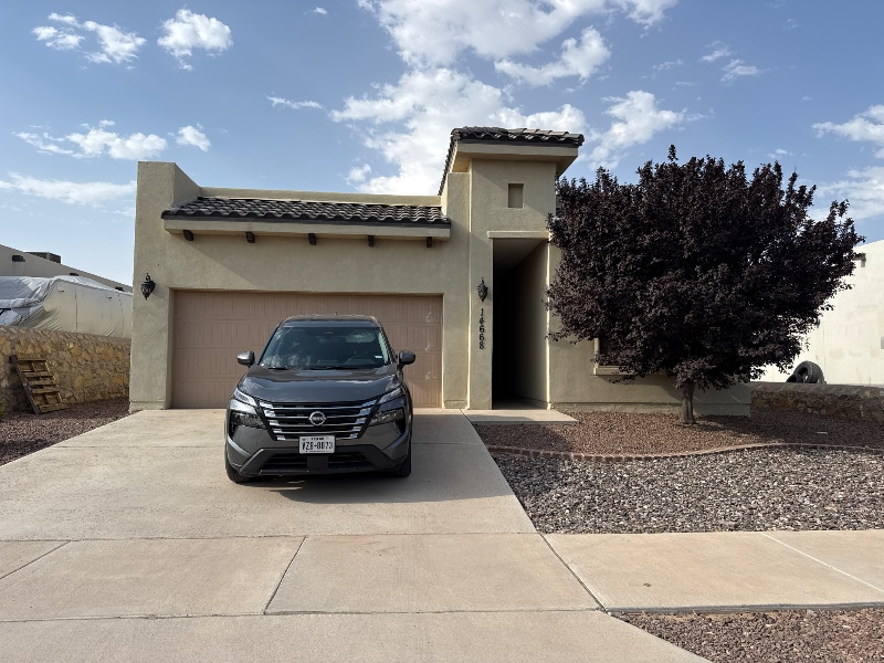 14668 Sunny Land Ave in El Paso, TX - Building Photo