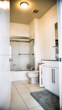 1789 NE Miami Gardens Dr in Miami, FL - Building Photo - Building Photo