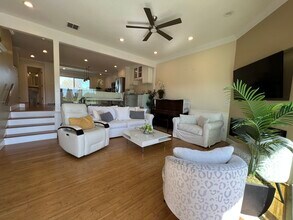 147 S Shore Dr in Solana Beach, CA - Building Photo - Building Photo