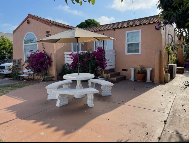 property at 7923 Morton Ave