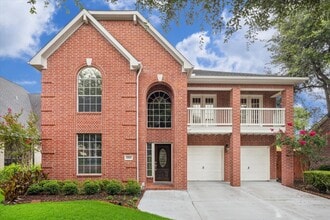 1766 Lakeside Enclave Dr in Houston, TX - Foto de edificio - Building Photo