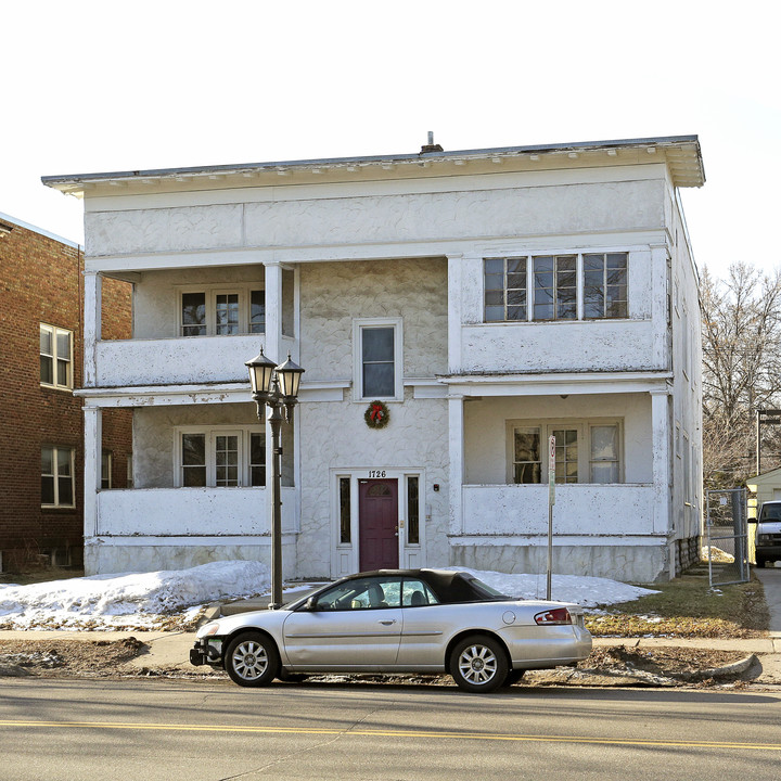 1726 Grand Ave in St. Paul, MN - Building Photo