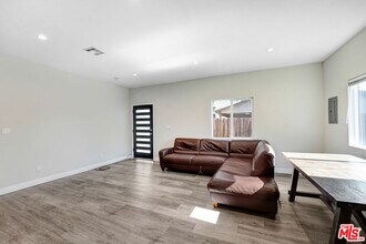 12159 Hart St in Los Angeles, CA - Building Photo - Building Photo