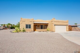 13150 Onammi Ave in Yuma, AZ - Building Photo - Building Photo