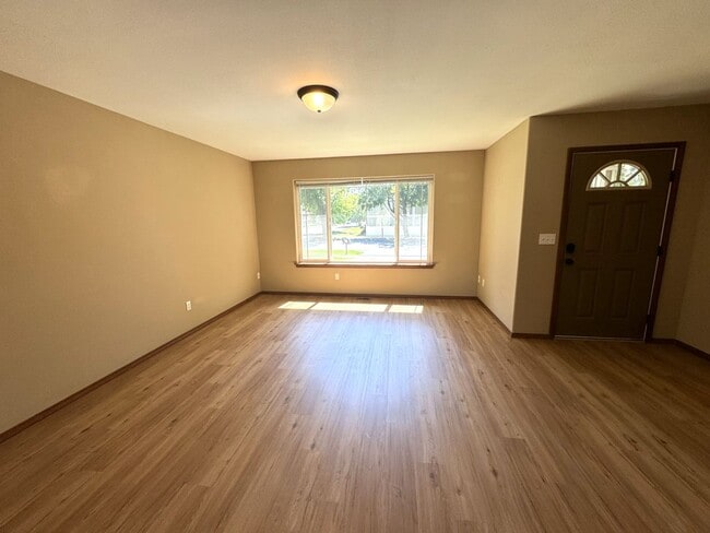 715 E 7th Ave in Ellensburg, WA - Building Photo - Building Photo