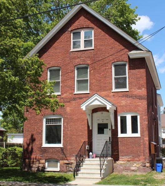 18 Monroe St in Burlington, VT - Building Photo
