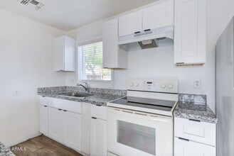 409 N Delaware St in Chandler, AZ - Building Photo - Building Photo
