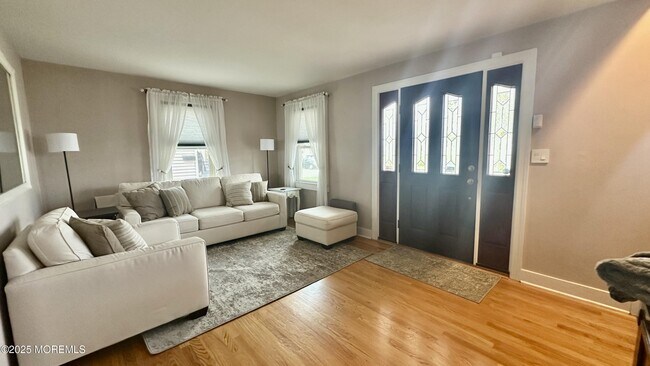 221 16th Ave in Belmar, NJ - Building Photo - Building Photo