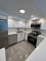 701 Three Islands Boulevard in Hallandale Beach, FL - Building Photo