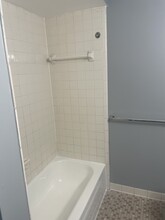 25 E Elmwood Ave in Clawson, MI - Building Photo - Building Photo