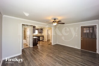 942 Astor Ave SW in Atlanta, GA - Foto de edificio - Building Photo