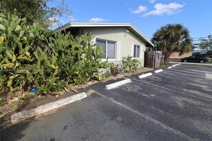 59 NW 37th St in Oakland Park, FL - Building Photo