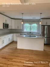 56 New Rochester Rd in Dover, NH - Building Photo - Building Photo