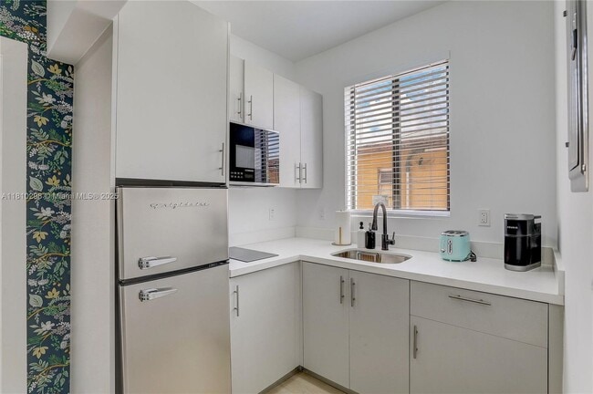 1553 SW 7th St in Miami, FL - Building Photo - Building Photo